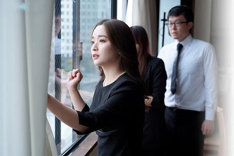 Anh xã mất 3 năm, má kế trẻ tìm đến con chồng yêu giải tỏa thiếu thốn