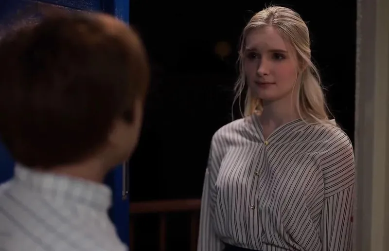 Cô đơn nơi xứ lạ với ông xã già, bà xã tây được thằng hàng xóm an ủi