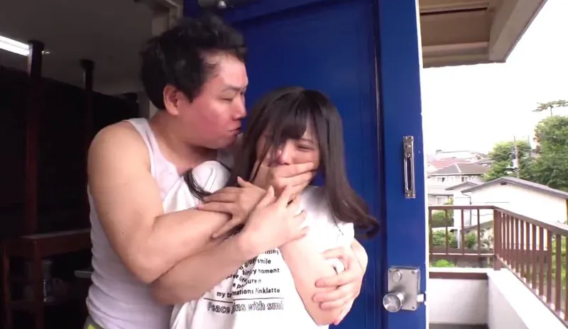 Tình đầu của tôi đã bị gã nhà cạnh bên Trả bài tơi tả